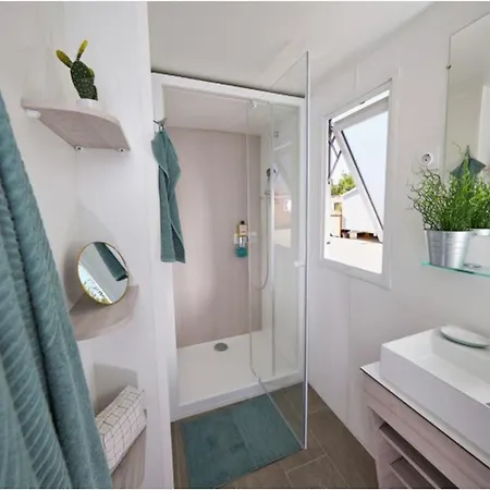 Kemp Mobil-home Avec Terrasse - 4 Pers. - Api-1-52-2164 *